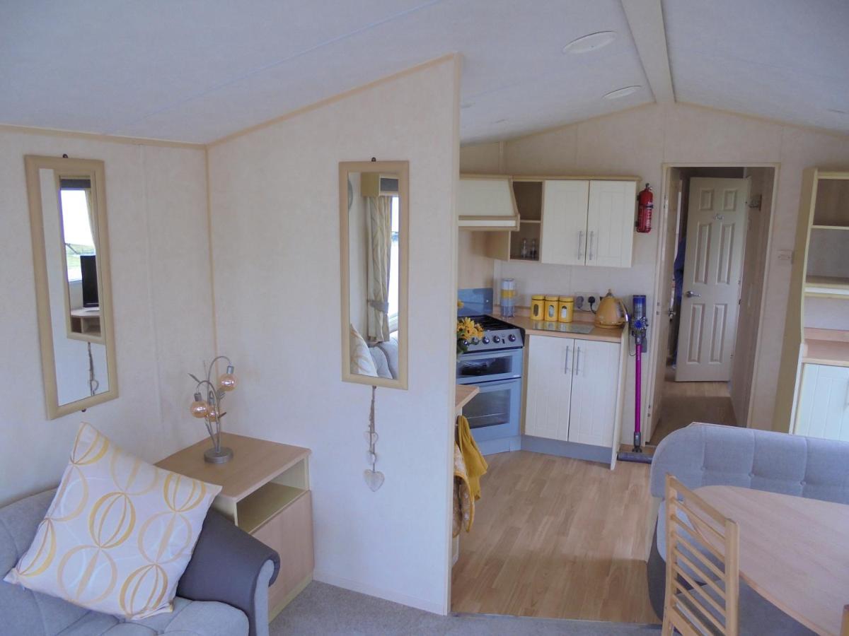 Coral Beach : The Richmond:- 6 Berth, Blow Heated Ingoldmells Buitenkant foto